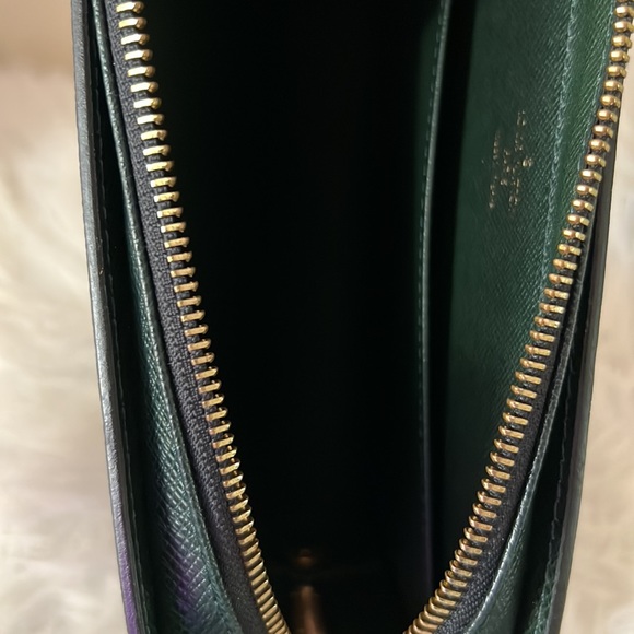 Louis Vuitton Orsay Green Taiga - Picture 14 of 17